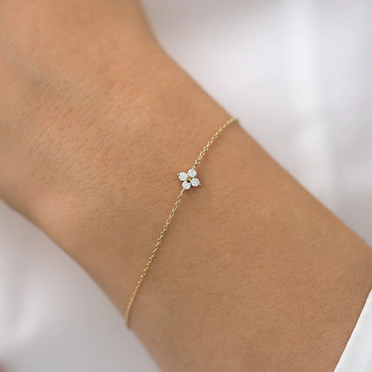 Small Clover Charm Chain Bracelet