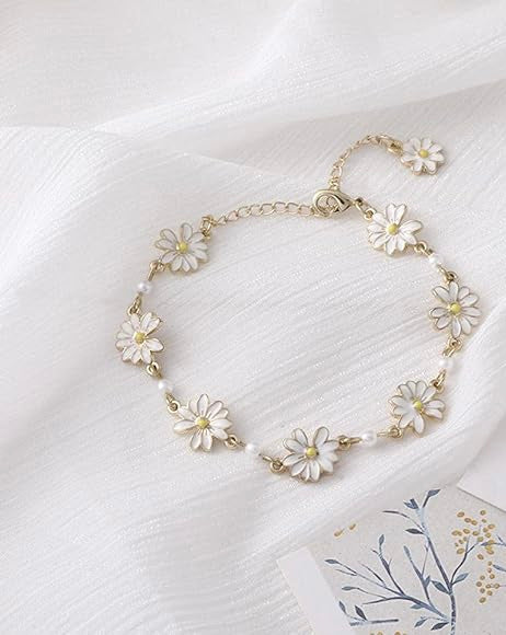 Daisy pearl bracelet