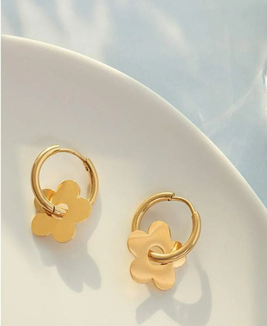 Florentine hoop earrings